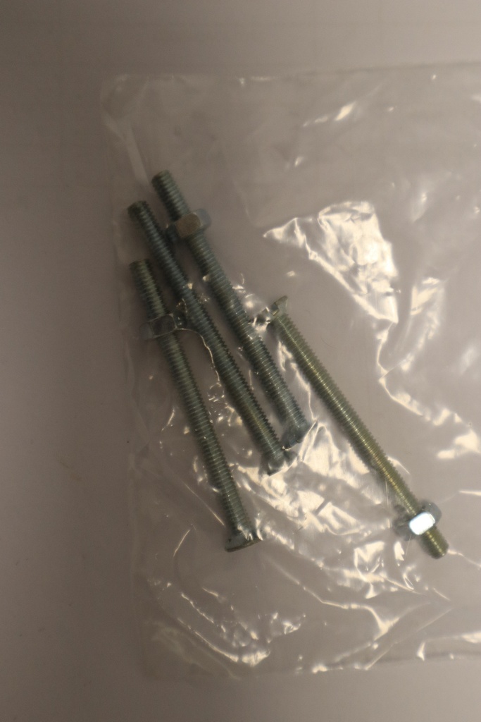 Boulon 4mm + écrou 4 pièces